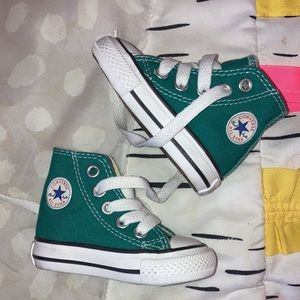 Baby converse size 2